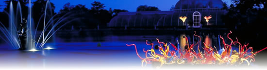 Photo: Dale Chihuly, Thames Skiff, 2005, Royal Botanic Gardens, Kew.  Photo by Terry Rishel